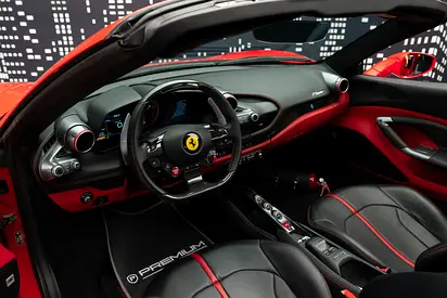 صورة 10 لـ 2020 Ferrari F8 SPIDER