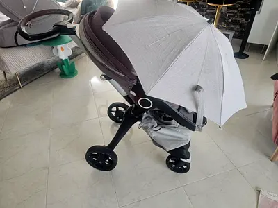 baby stroller with a separate newborn carrycot (bassinet)