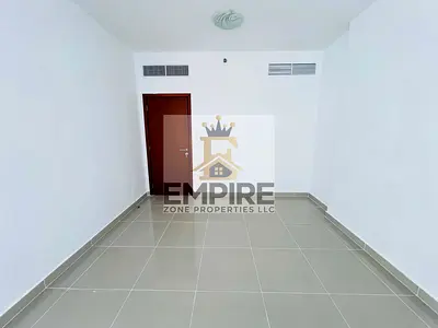 Prime location spacious apartment maintenance free parking free close to Dubai