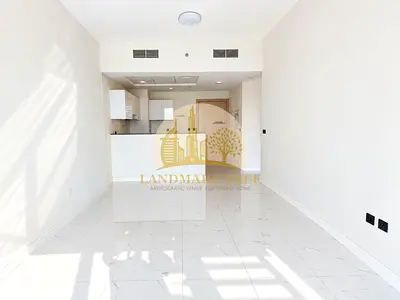 Unfurnished | Ready to Move | 2mns Walk to Metro