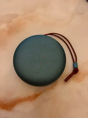 Bang & Olufsen A1 3rd Generation perfect condition with box