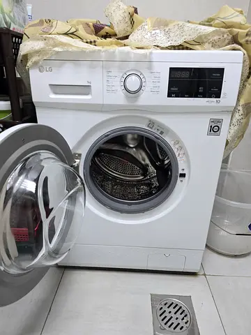 LG 7kg Front Load Washing Machine - Good Working Condition