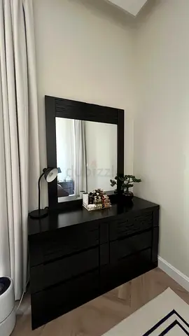 Bed frame, dresser and bedside tables - Good condition