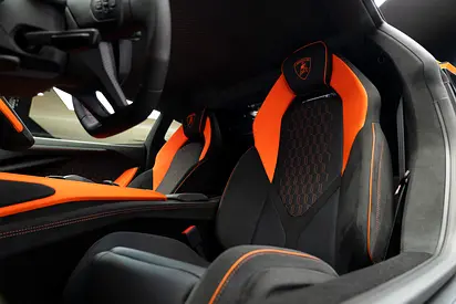 صورة مصغرة 13 لـ 2024 Lamborghini REVUELTO