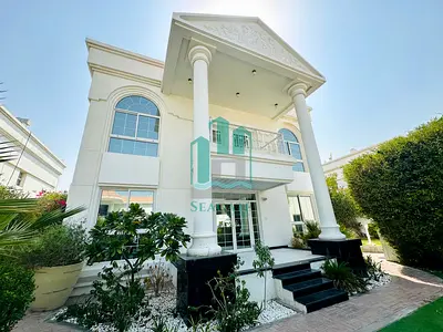 Big independent villa with private garden - Close to beach