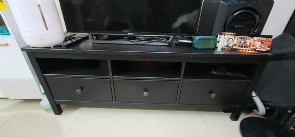 TV Unit with 3 drawers for sale
