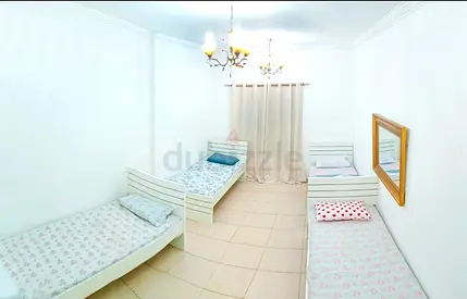 Ladies bad space available ready to move