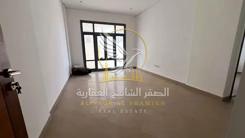 Spacious One Bedroom Apartment for Rent in Al Qulayaa Sharjah with Panoramic Views and Prime Location