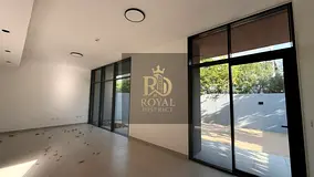 GOLDEN OPPORTUNITY | 4 BEDROOMS TOWENHOUSE MIDDLE UNIT | SMART HOME SYSTEM | PRIME LOCATION | LUXURI