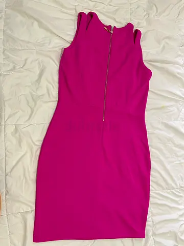 Pink sleeveless bodycon dress with back zip - size unknown