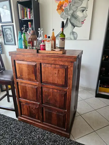 Solid expandable Wood Home Bar Cabinet with Wine & Glass Storage