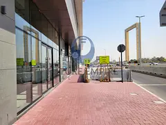 Prime Location Shop Available For Good Business