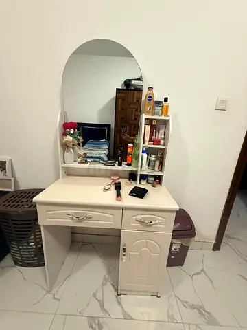 Dressing table for sale