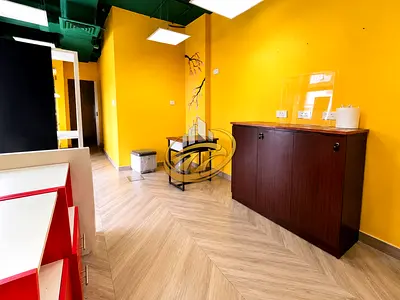 محل تجاري يطل على الشارع | بنغاتي فيوز | واجهة على الطريق