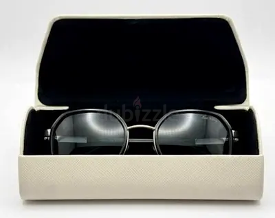 Round Metal Frame Sunglasses with Case