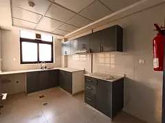 Like Brand New *Spacious Apartment with Fully Open View Family Building 2 Bath Wardrobe Shoe racks B