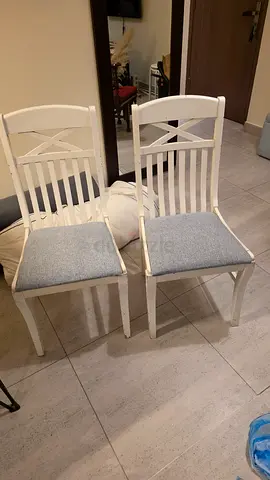 Solid wood dining chair