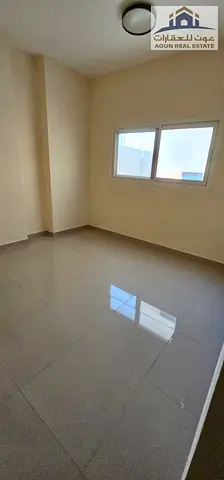 🏠 Apartment for Rent in Al Qasimia – Sharjah 📍 Location: Al Qasimia, near Mega Mall 🛏️ Living Room 🚿 2 Bathrooms 💰 Annual Rent: AED 32,000 💵 S