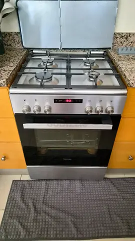 Siemens 60X60 Cm 4 Gas Burners Free Standing Gas Cooker With Fan Inside Oven, Stainless Steel