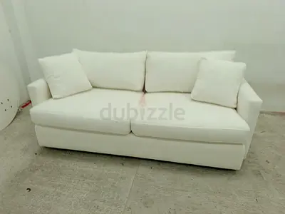 White Color Crate & Barrel luxury brand sofa size 210x110cm
