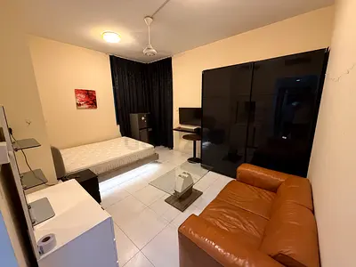 Master room available for monthly rent
