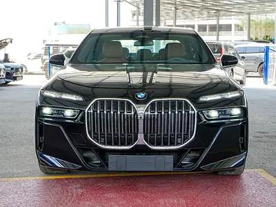 BMW 740I 3.0L M SPORTS PILOT SEAT + THEATER SCREEN BRAND NEW 0KM