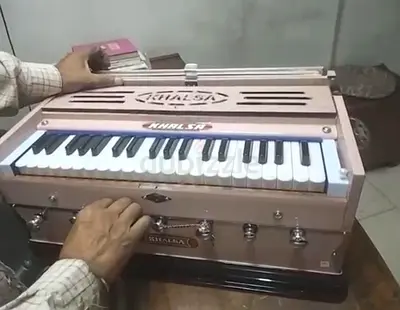New Khalsa Harmonium