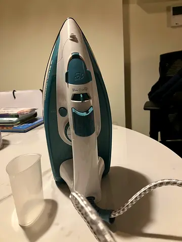 Philips Steam Iron - Good Working Condition