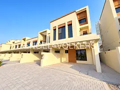 Prime Location | Single Row | End Unit