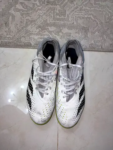 Adidas predator football shoes