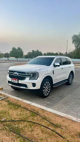 Ford Everest Limited 2025 GCC Specs