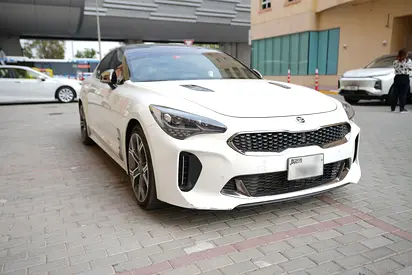 صورة 2 لـ 2020 KIA STINGER