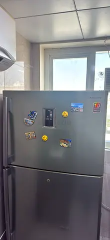 Samsung double-door fridge and freezer in good working condition