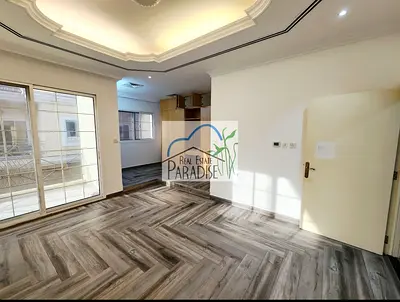away from fly zone 3 bedroom villa1 master / private entrance /corner unit/living/dinning/maids room /fitted kitchen /3 car parking/for rent in mirdif