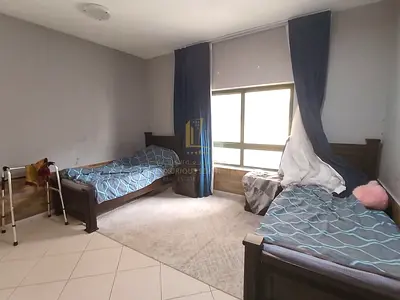 للبيع شقة في برج سارة بسعر مميز