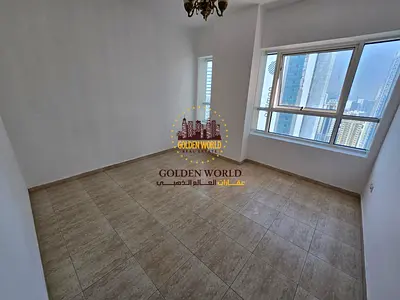 للإيجار في التعاون – الشارقة، شقة مميزة من غرفة وصالة بتصميم عملي ومساحة مريحة، مناسبة للأفراد أو العائلات الصغيرة. تتميز الشقة بغرفة نوم ماستر مع حما