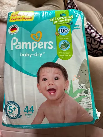 Pampers Baby-Dry diapers pack - Size 5+ (44 pieces)