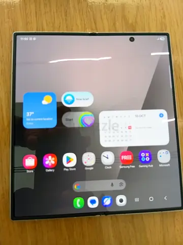 Samsung Galaxy Fold 7 256GB with BOX