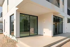 Valley-Lillia 4 Bedroom Corner Beautiful Townhouse