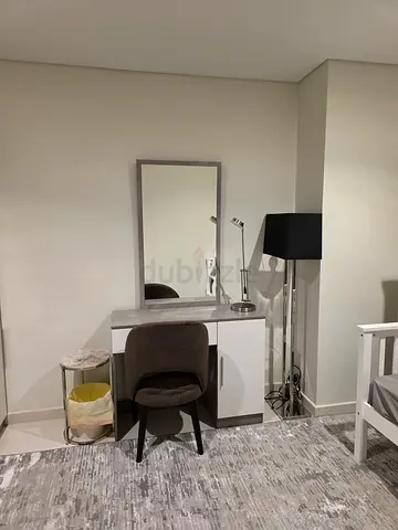Dressing Table with Matching Mirror – Grey & White (no chair) + Floor Lamp – AED 250 | Business Bay