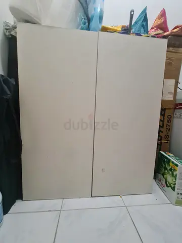 Store Cabinet