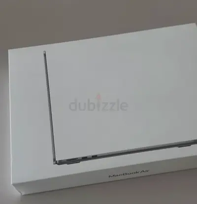 Apple MacBook Air 13 M3 (English Keyboard) Laptop, 13.6", M3, 8 GB RASpace Grey Excellent Condition
