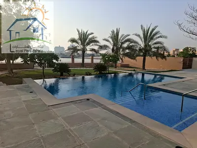 5 BEDROOM VILLA WITH BEACH ACCESS AND SWIMMING POOL