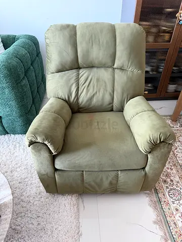Recliner chair / Ashley