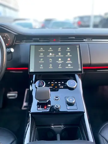 2024 LAND Rover RANGE ROVER SPORT — миниатюра 18