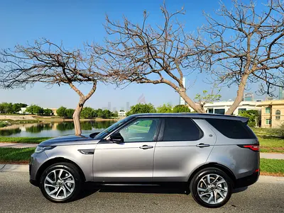 Brand New (300km ONLY!) Land Rover Discovery 2020