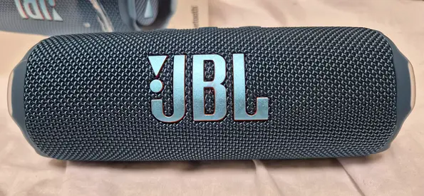 JBL Flip 7 Bluetooth Portable Speaker — Brand New in Box