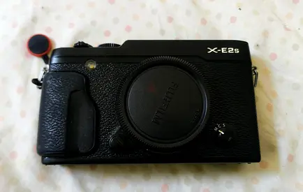 Fujifilm X-E2s mirrorless camera with two manual lens