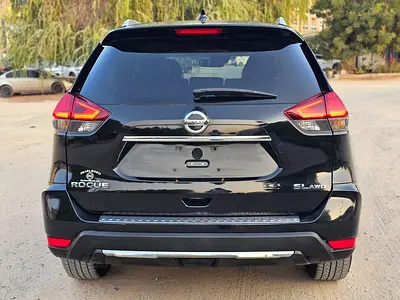 2017 Nissan ROGUE — фото 6