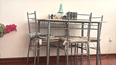 Dinning table with 4 chairs